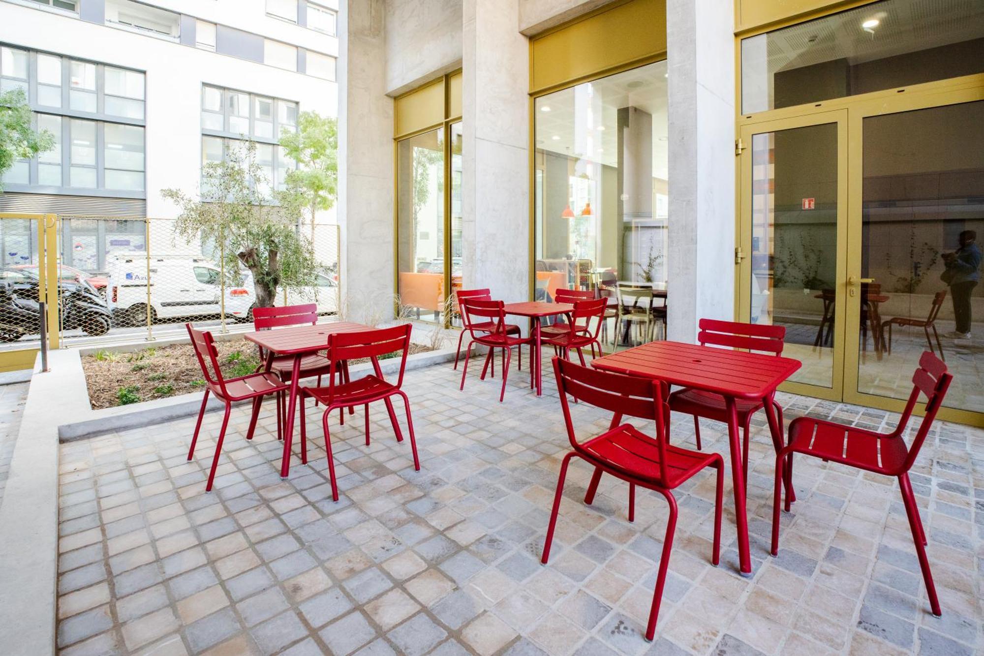 Easyhotel Marseille Euromed Exteriér fotografie