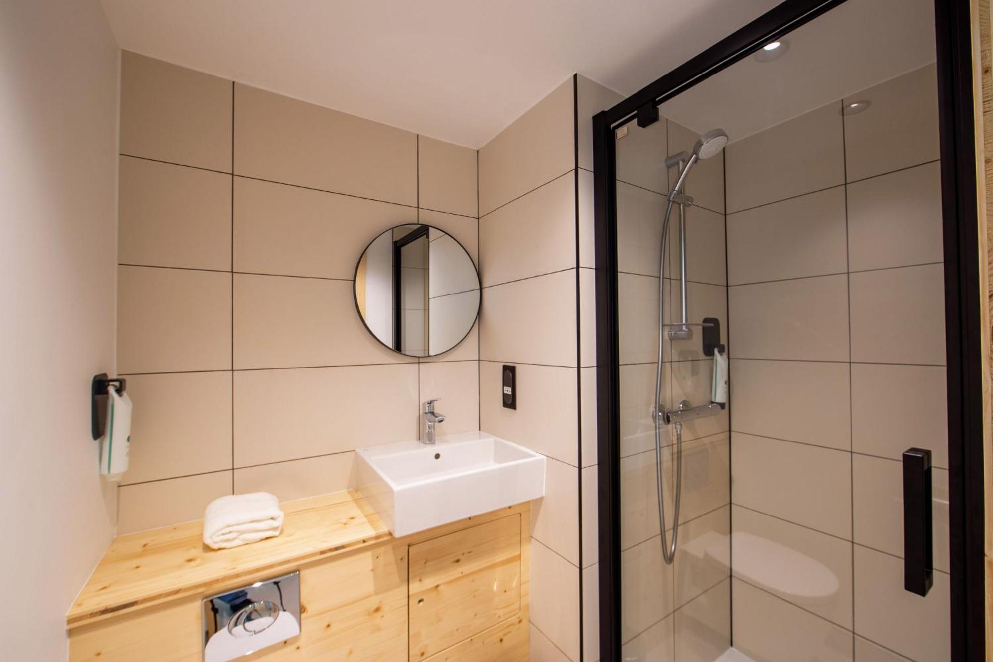 Easyhotel Marseille Euromed Exteriér fotografie